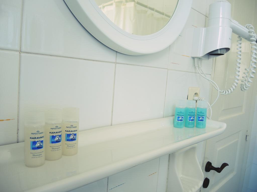 Utopia Hotel Apartments Agia Marina  Dış mekan fotoğraf